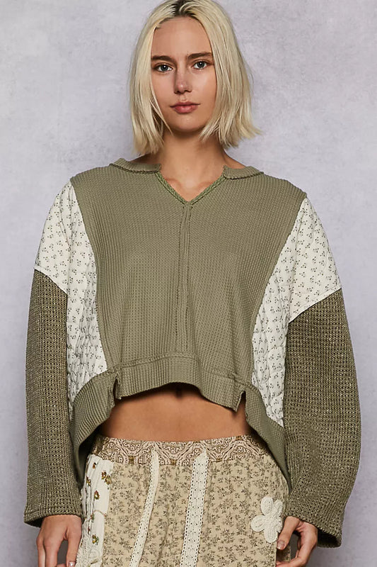 POL Mix Thermal Floral Pattern Quilted Knit Cropped Top with Raw Edge Detail