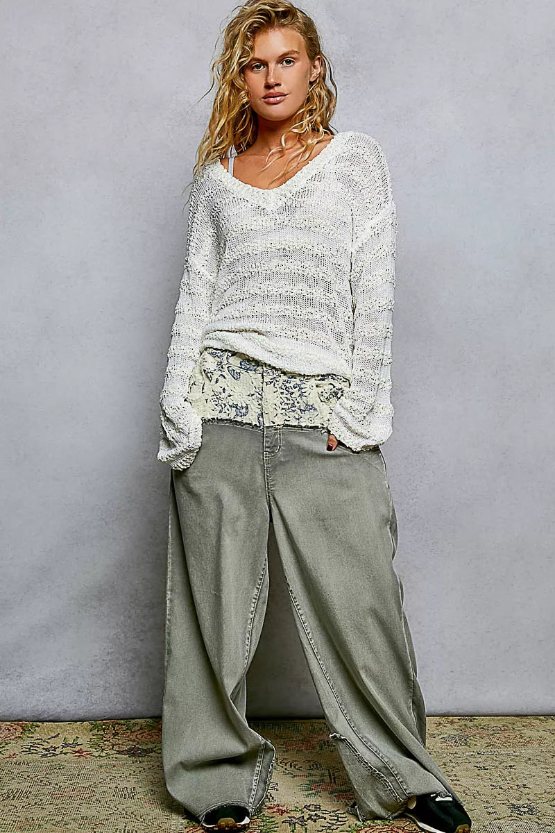 Stripe Pattern V-Neck Long Sleeve Knit Top