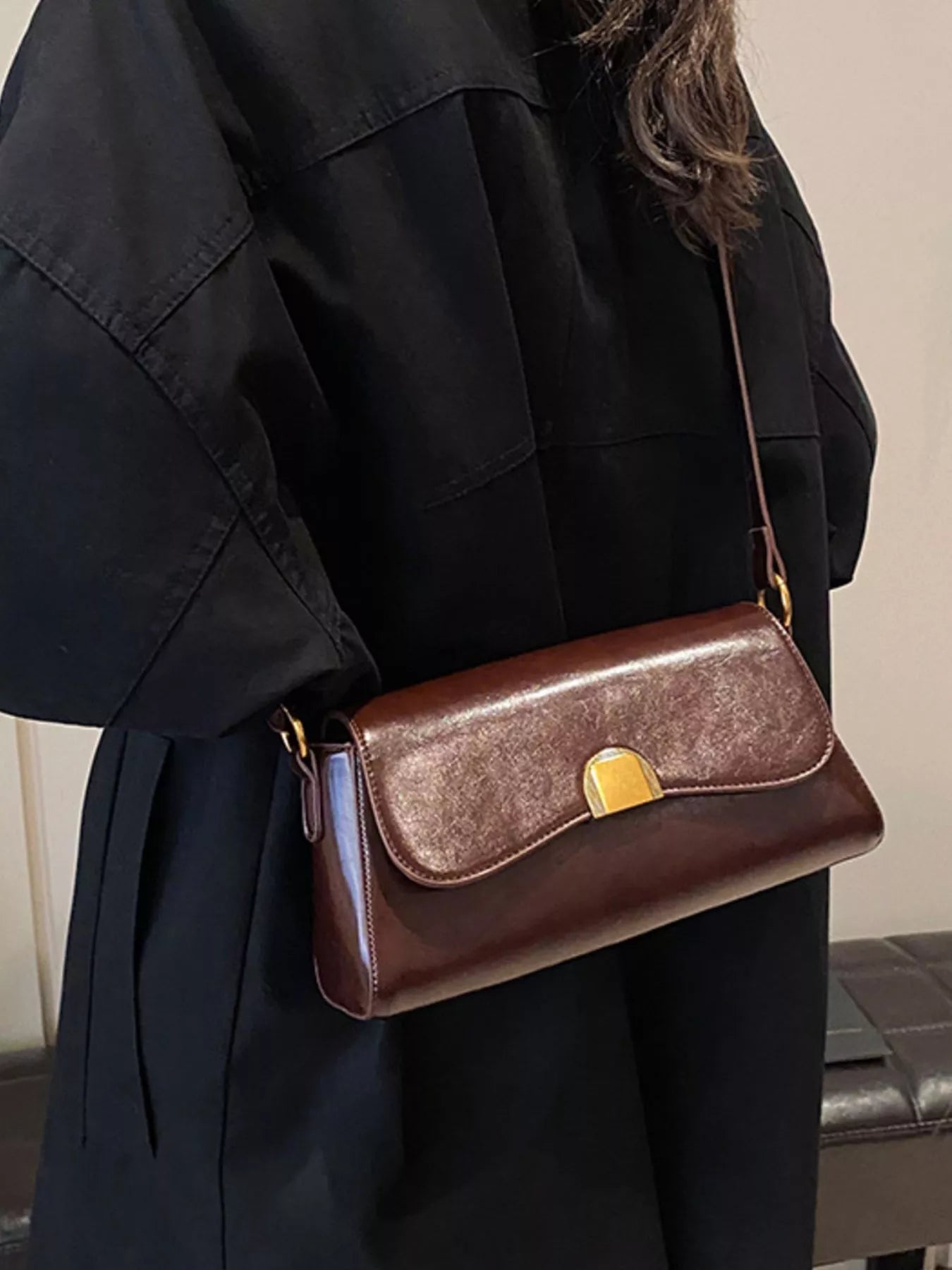 Golden Clasp Shoulder Bag