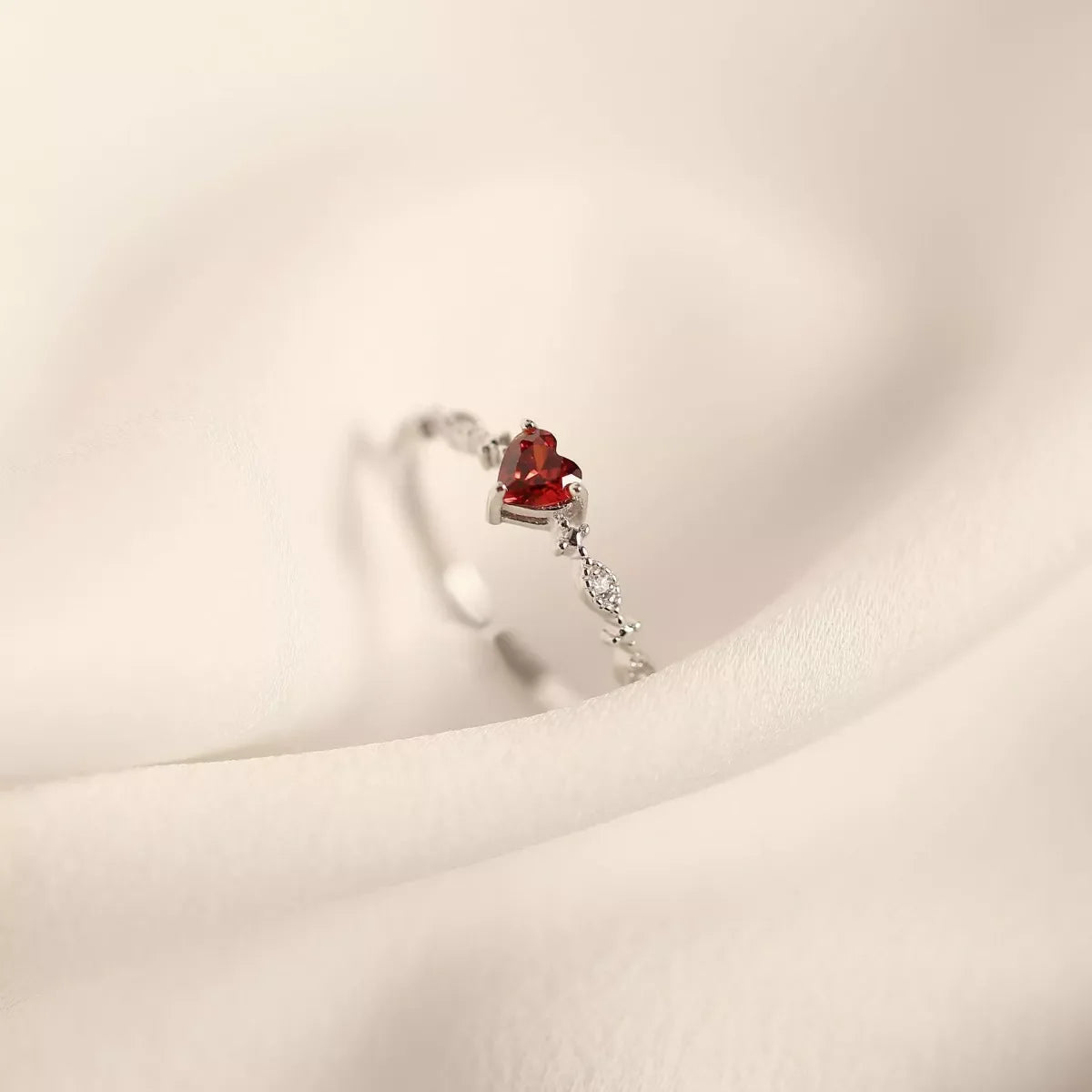 925 Sterling Silver Zircon Heart Open Ring