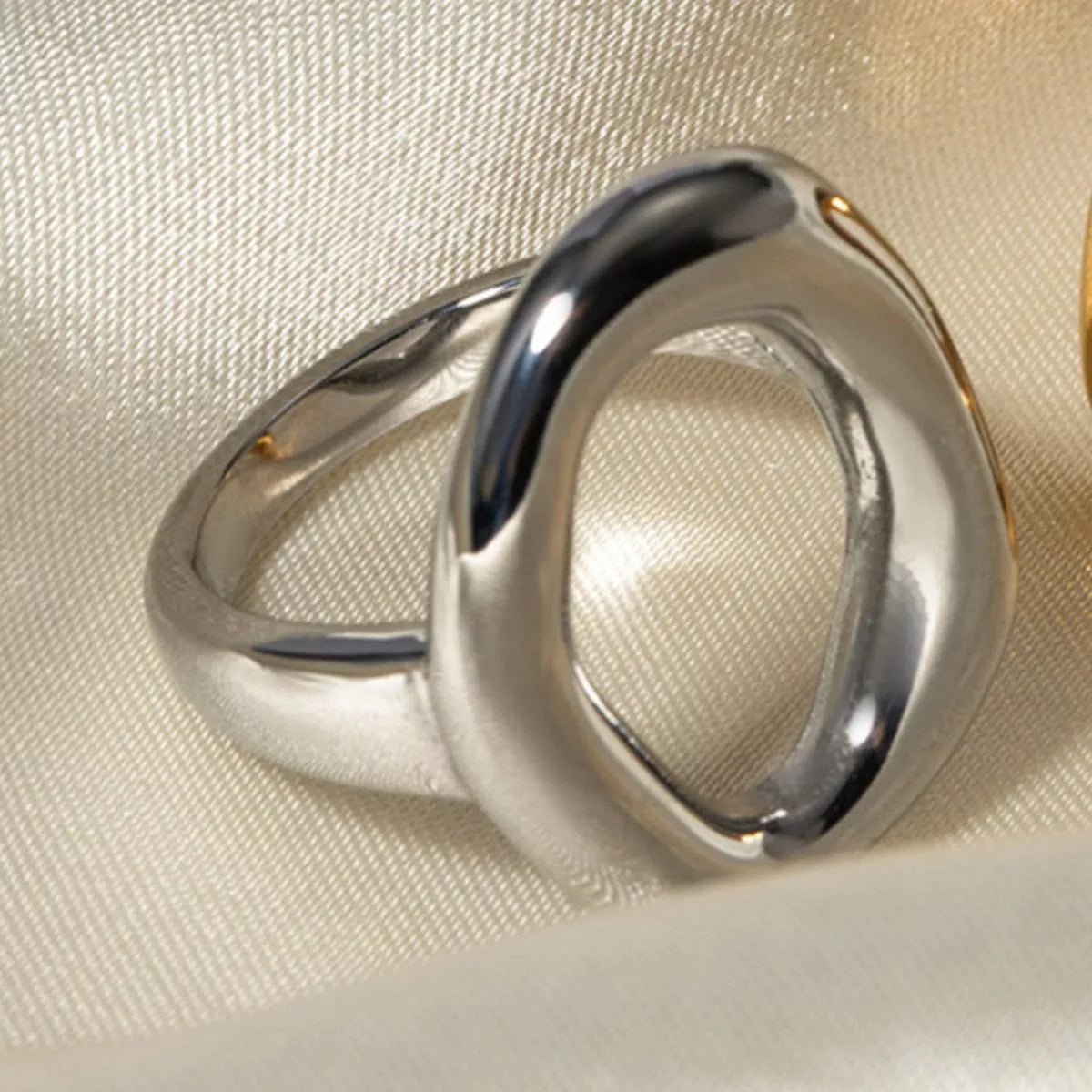 Modern Hollow Oval Ring