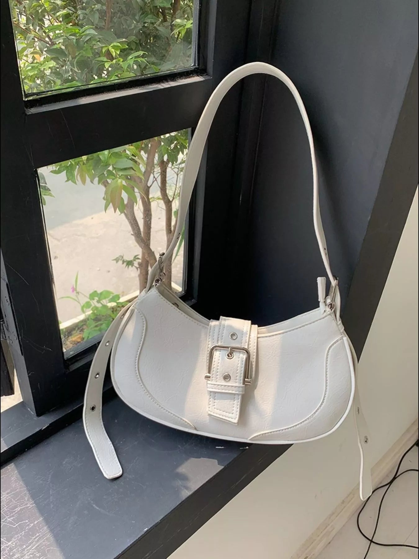 Buckle Adjustable Strap Shoulder Bag