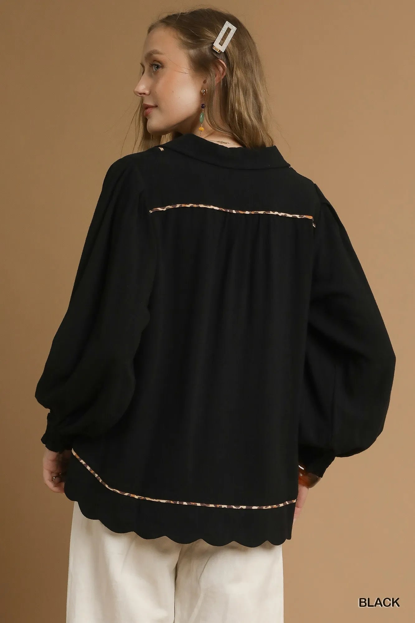 Umgee Full Size Linen Scallop Hem Blouse with Contrast Trim Plus Size