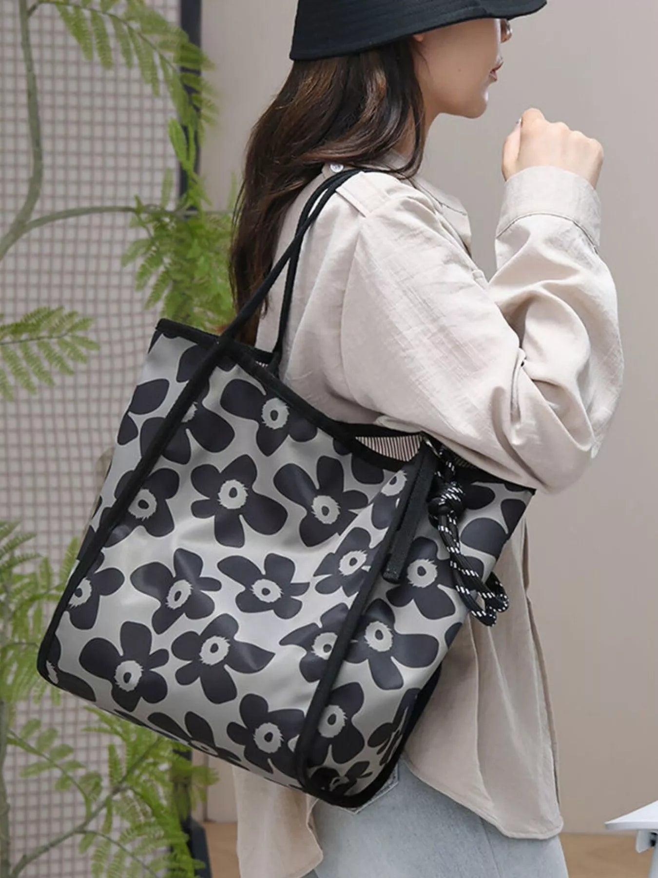 Floral Print Lightweight Shoulder Bag