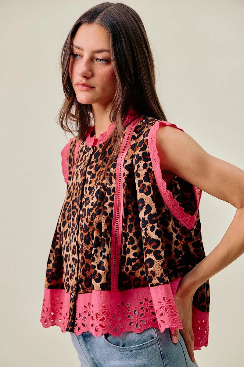 SO ME Leopard Button Up Pleated Sleeveless Blouse