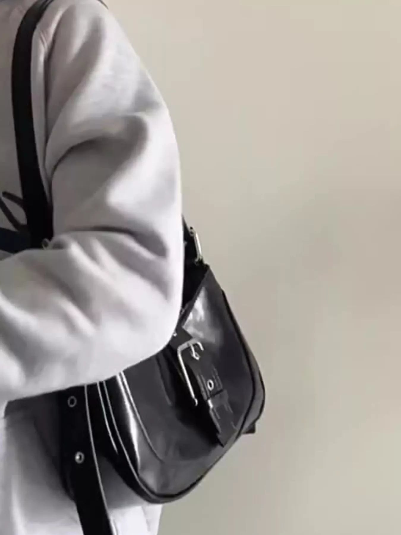 Buckle Adjustable Strap Shoulder Bag