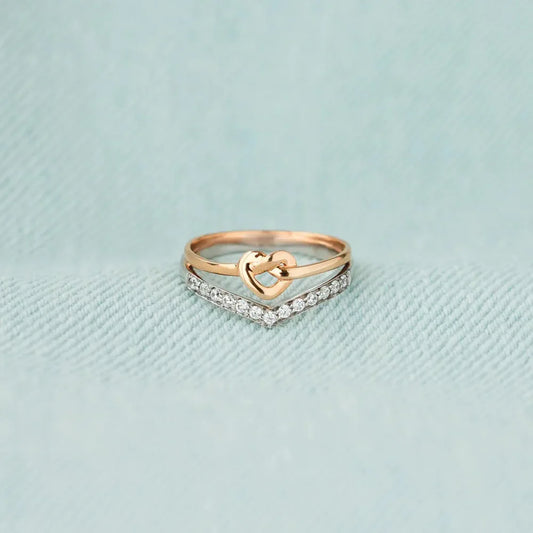 Knotted Heart Shape Inlaid Zircon Ring