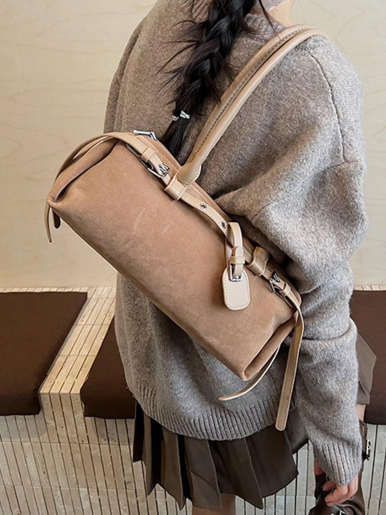 Buckle Decor Shoulder Bag