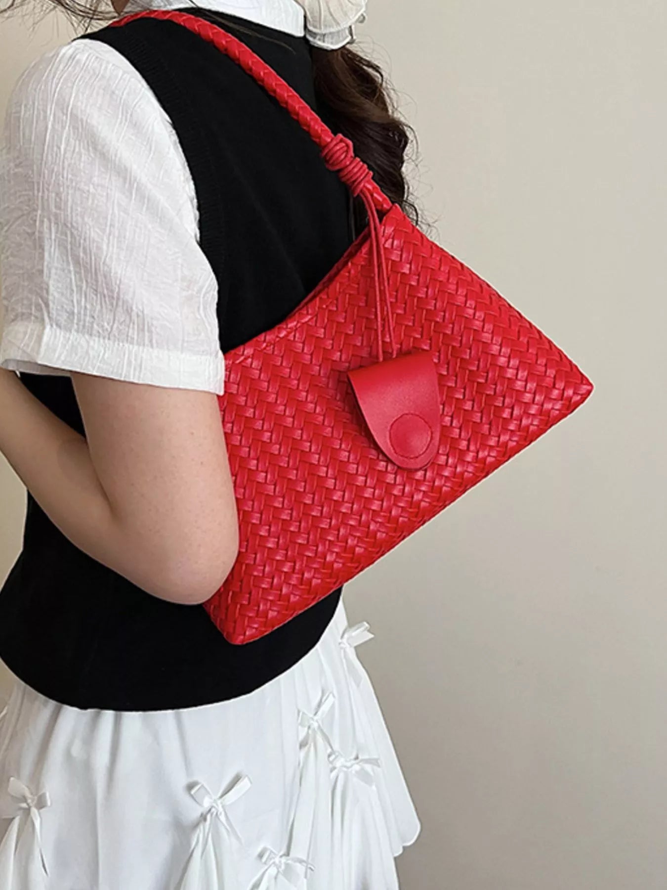 Woven Lightweight Shoulder Bag