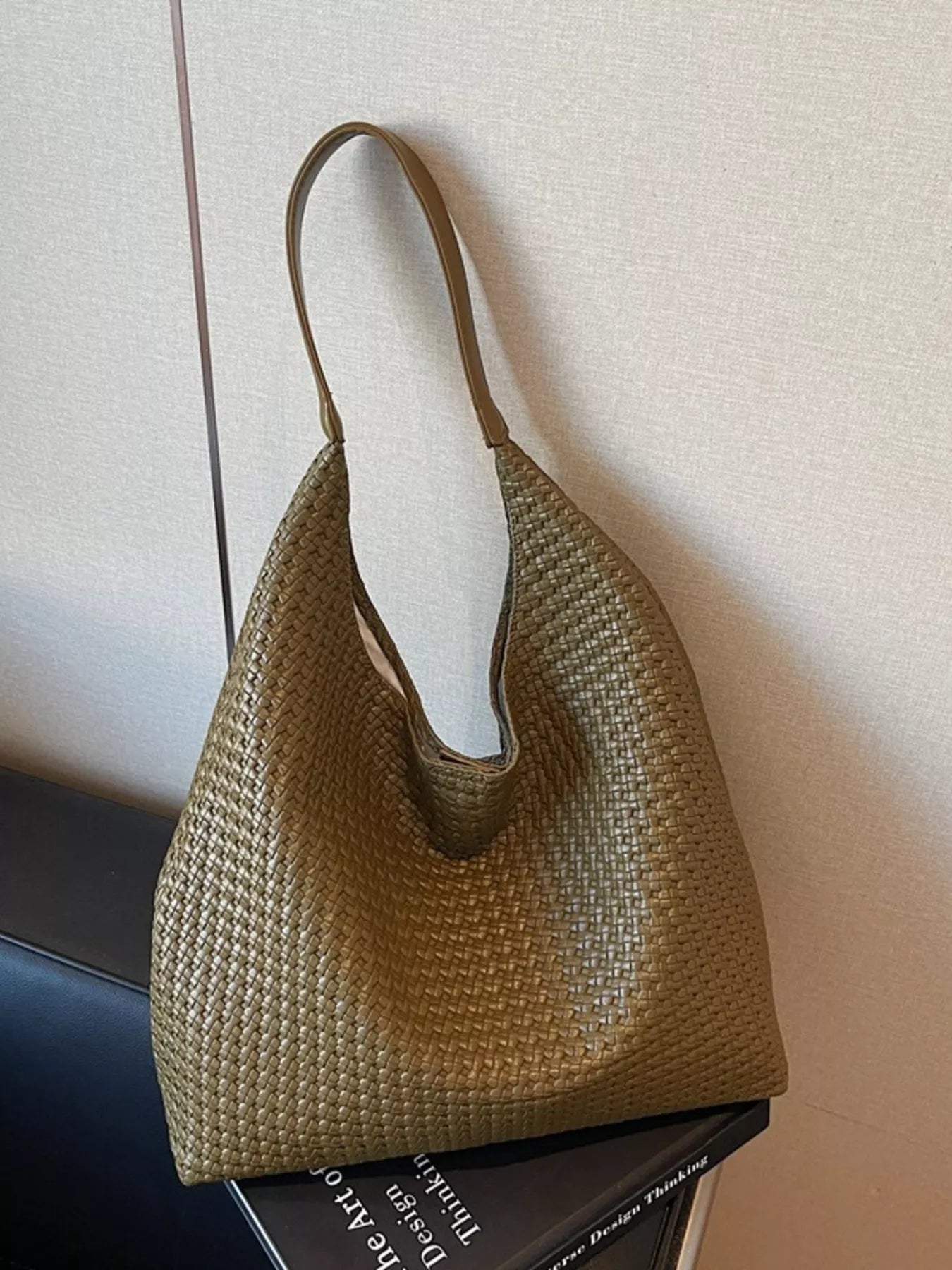 Woven Straw Texture Shoulder Bag