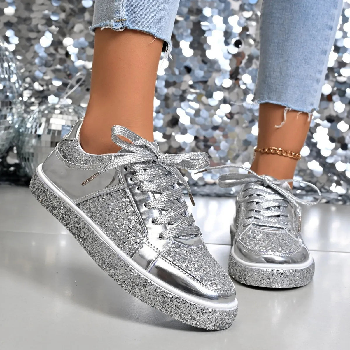 Round Toe Lace Up Sneakers