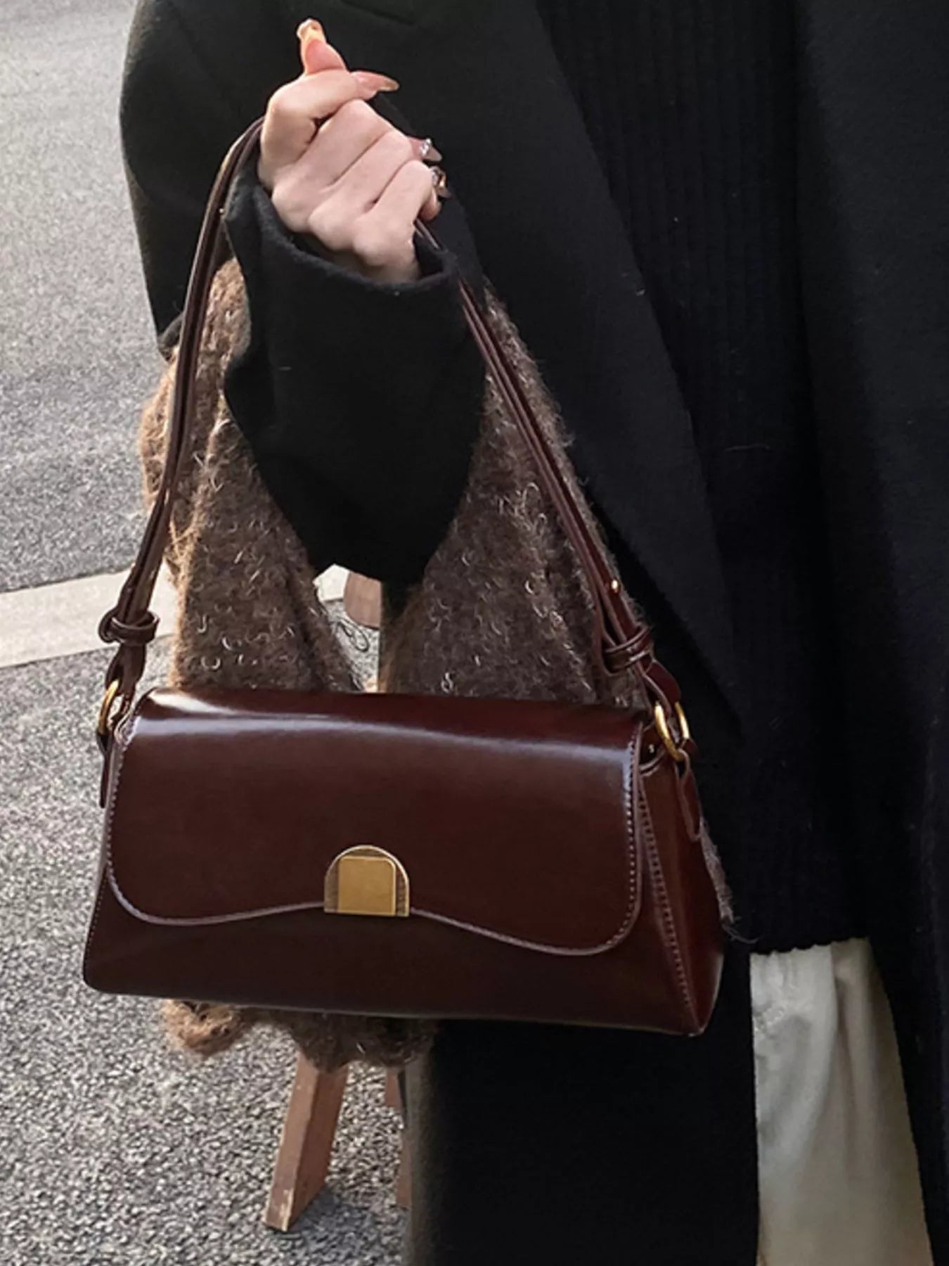 Golden Clasp Shoulder Bag