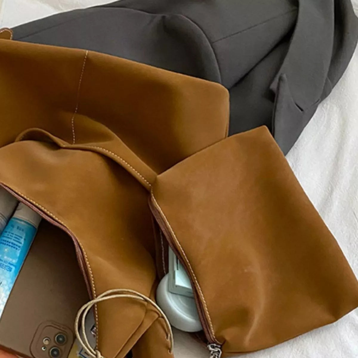 Minimalist PU Leather Shoulder Bag with Pouch