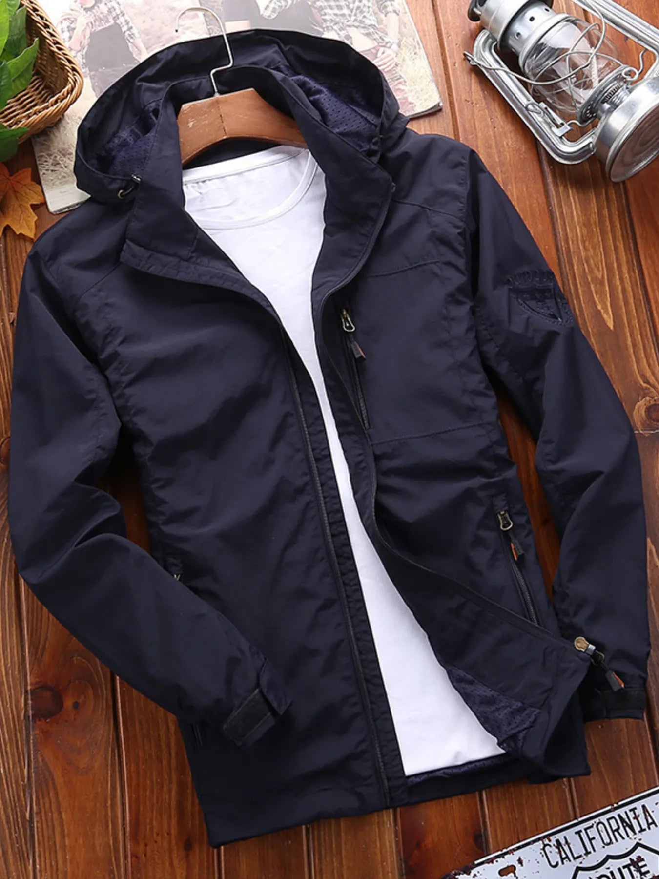 Men's Plus Size Lightweight Hooded Windproof Outdoor Jacket