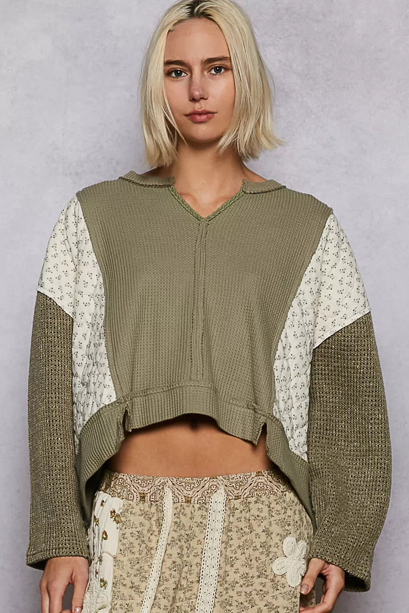 POL Mix Thermal Floral Pattern Quilted Knit Cropped Top with Raw Edge Detail