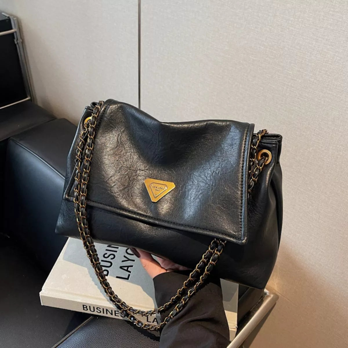 Chain Strap Shoulder Bag