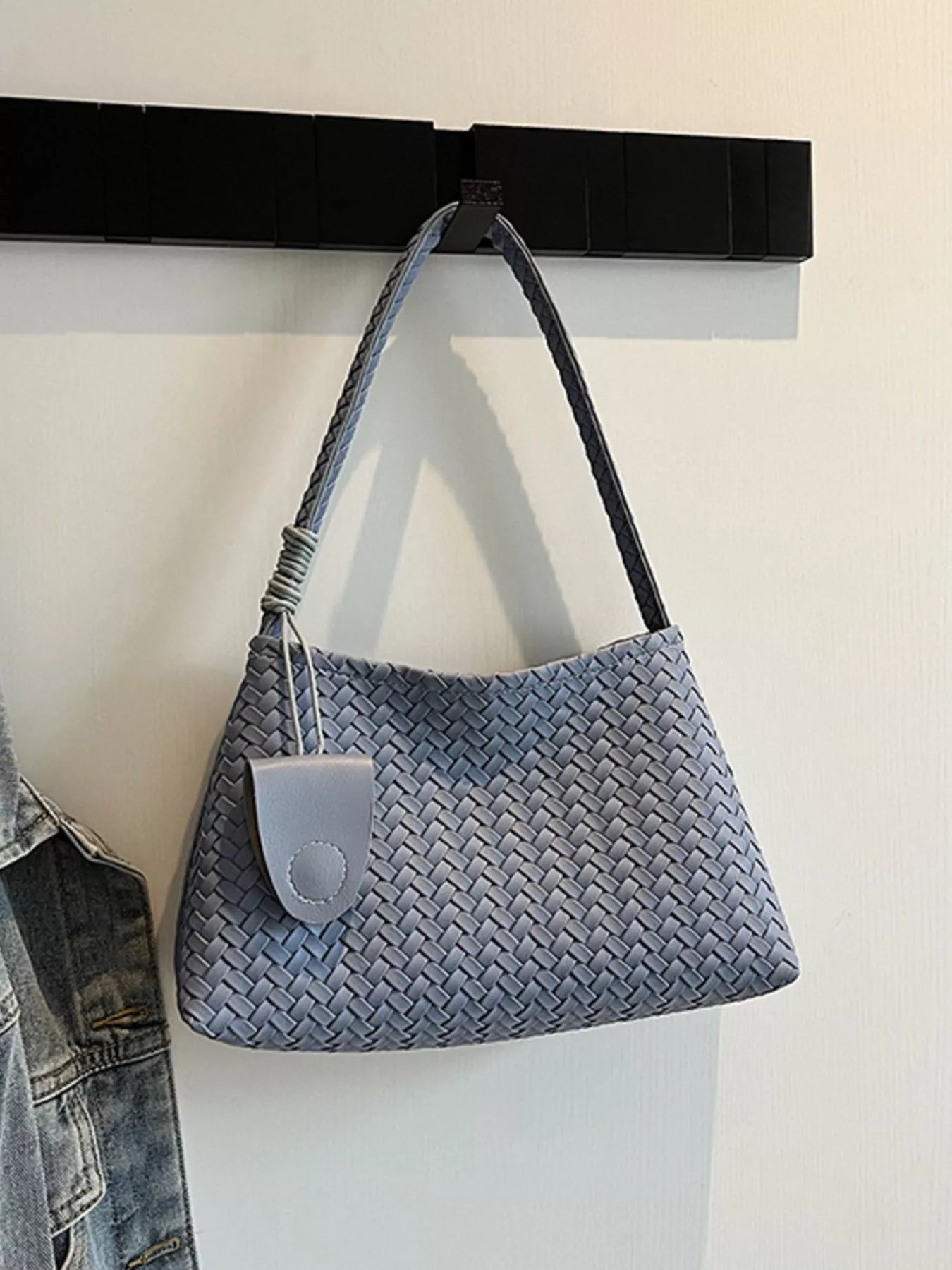 Woven Lightweight Shoulder Bag
