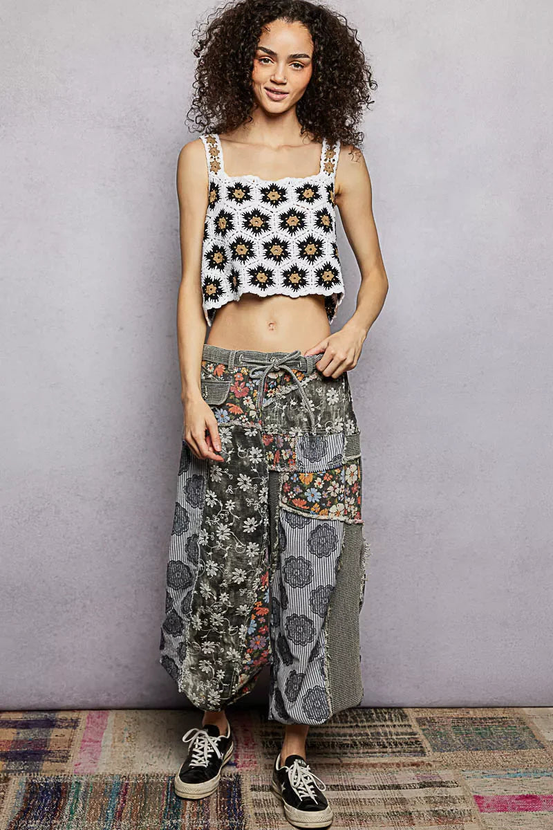 POL Handmade Crochet Floral Square Neck Cropped Cami