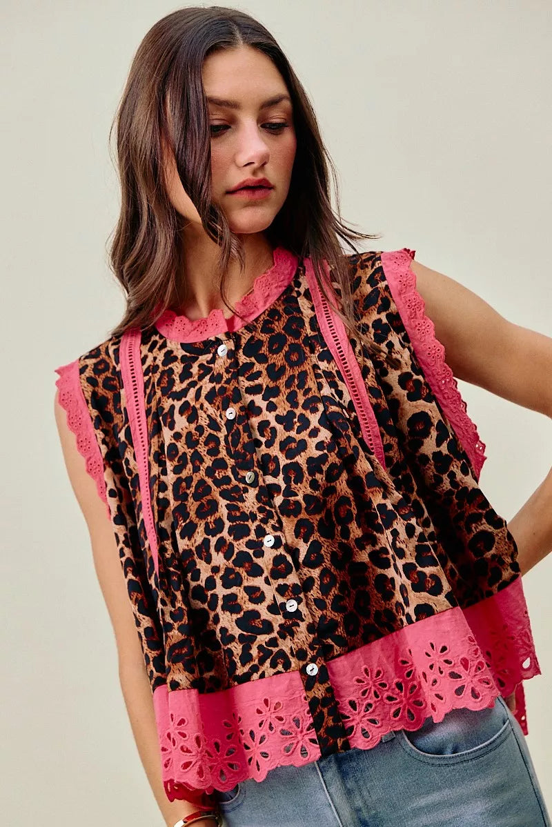 SO ME Leopard Button Up Pleated Sleeveless Blouse