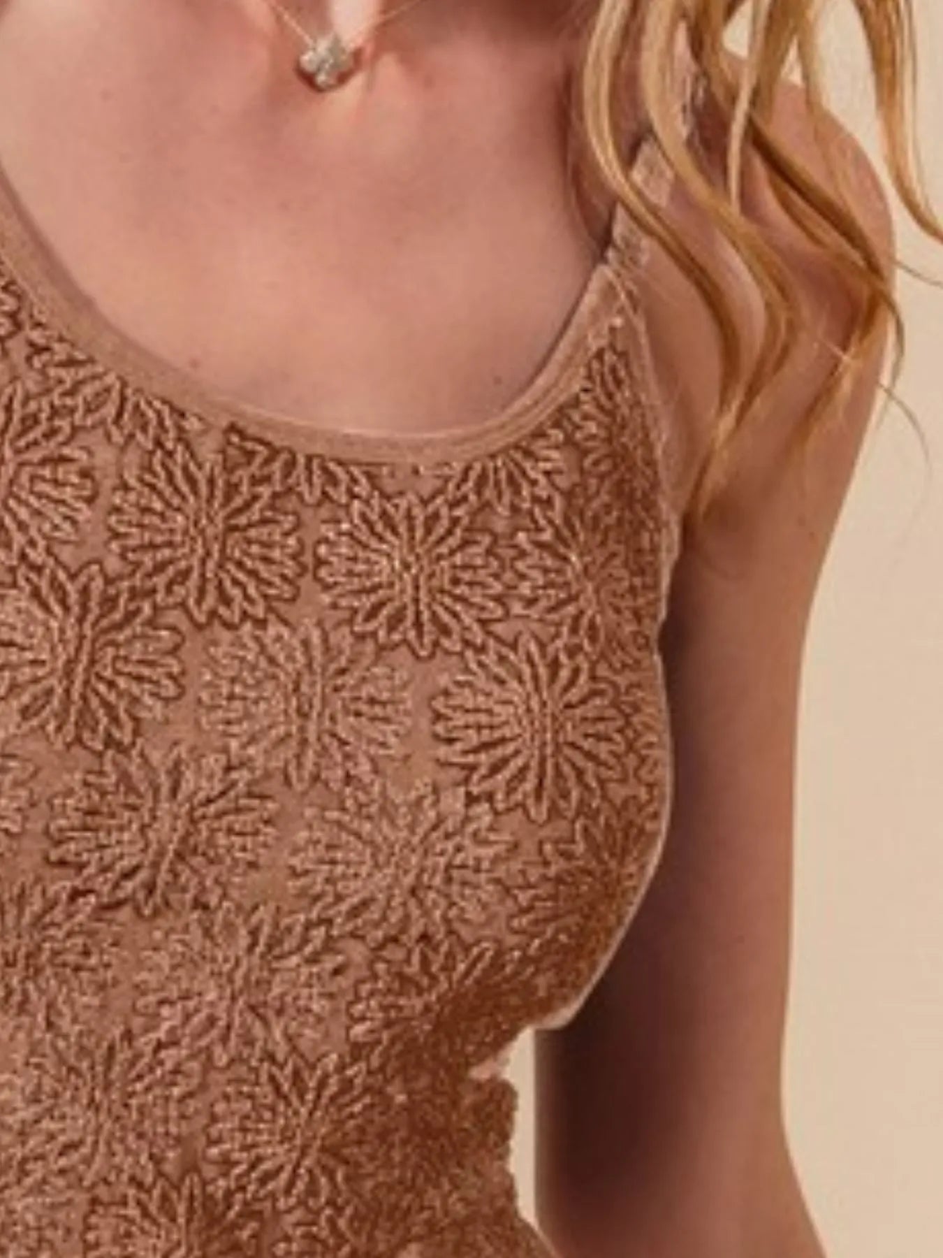 SO ME Two Tone Floral Seamless Tank Top