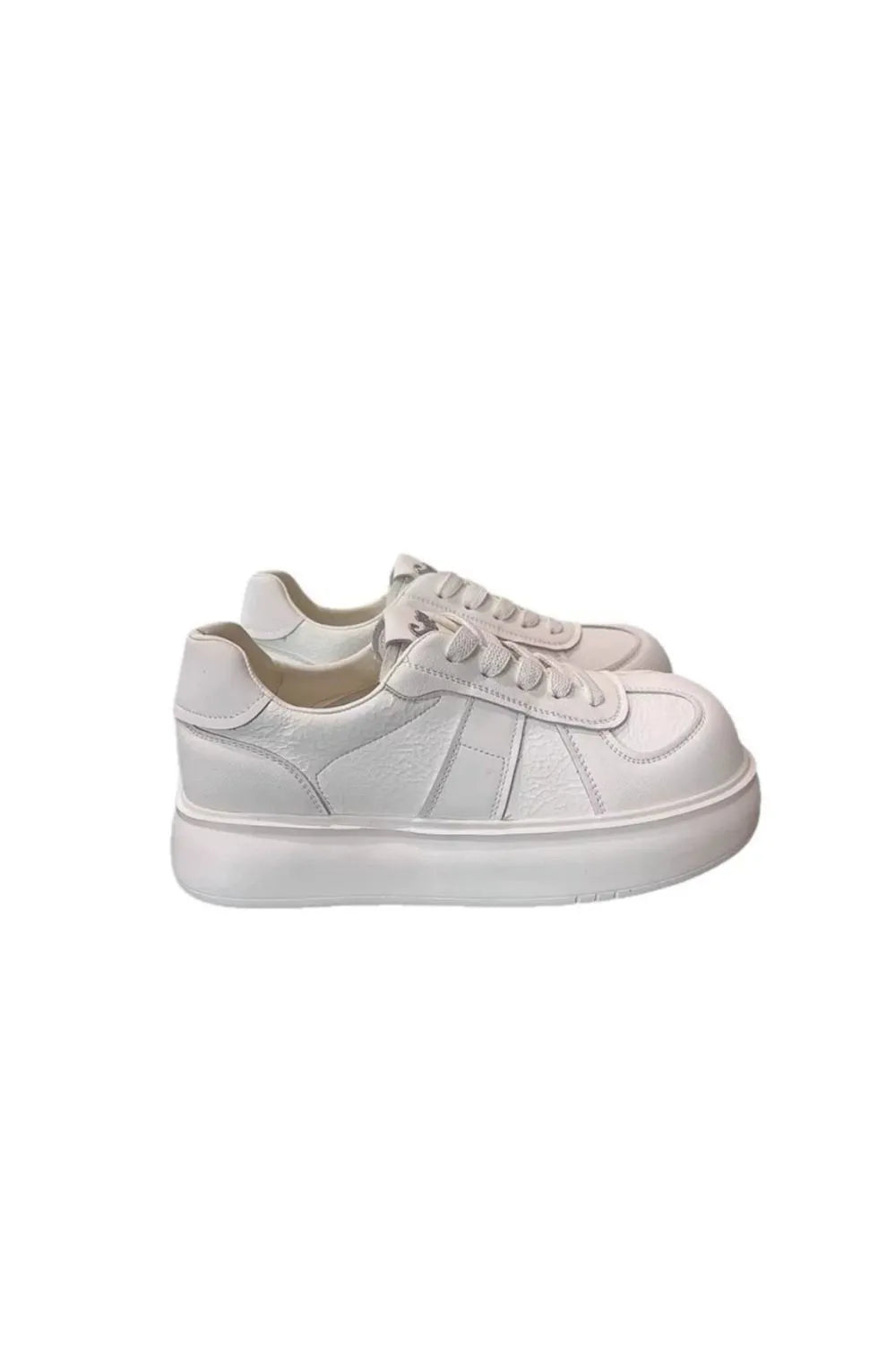 Round Toe Lace Up Platform Sneakers