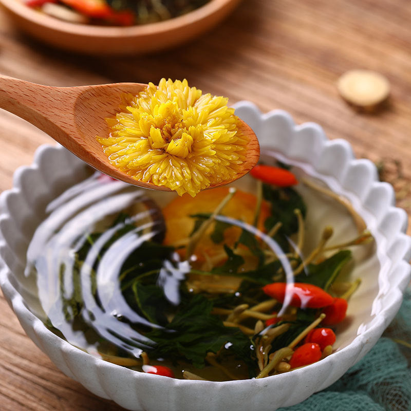 Honeysuckle Chrysanthemum Tea Men And Women Under Fire Health Care