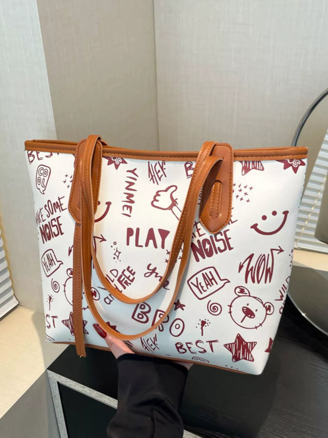 Graffiti Print Casual Tote Bag