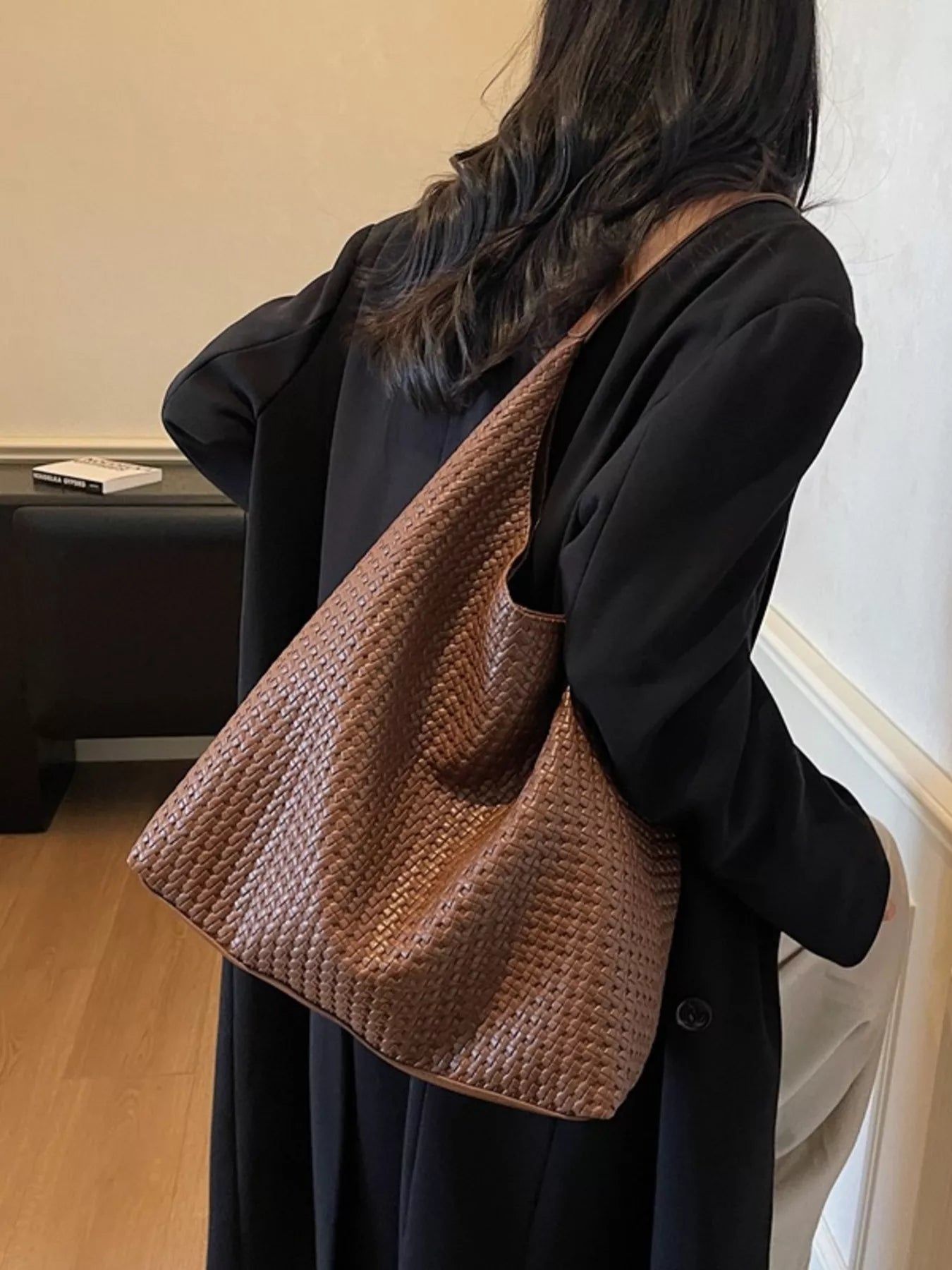 Woven Straw Texture Shoulder Bag