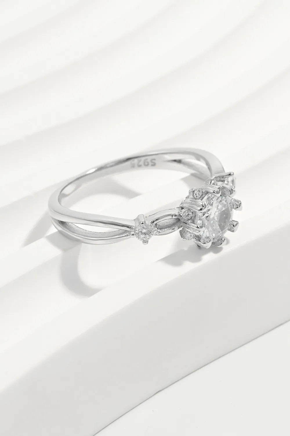 925 Sterling Silver Inlaid Zircon Ring